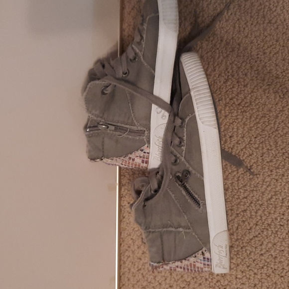 Gray Blowfish  Ankle Sneekers - Picture 5 of 6